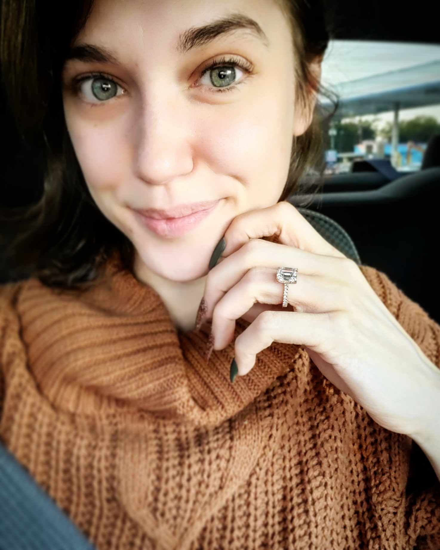 F82DCDFA-CFEA-4438-A5A1-35A7C6FC01F0